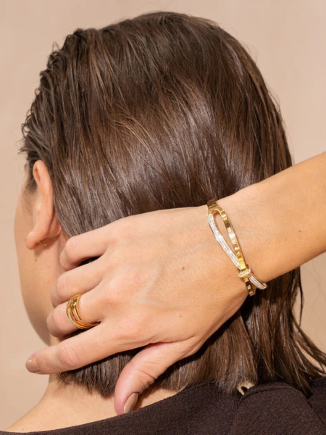 Bracelete Roman de Aço com Banho em Ouro 18k