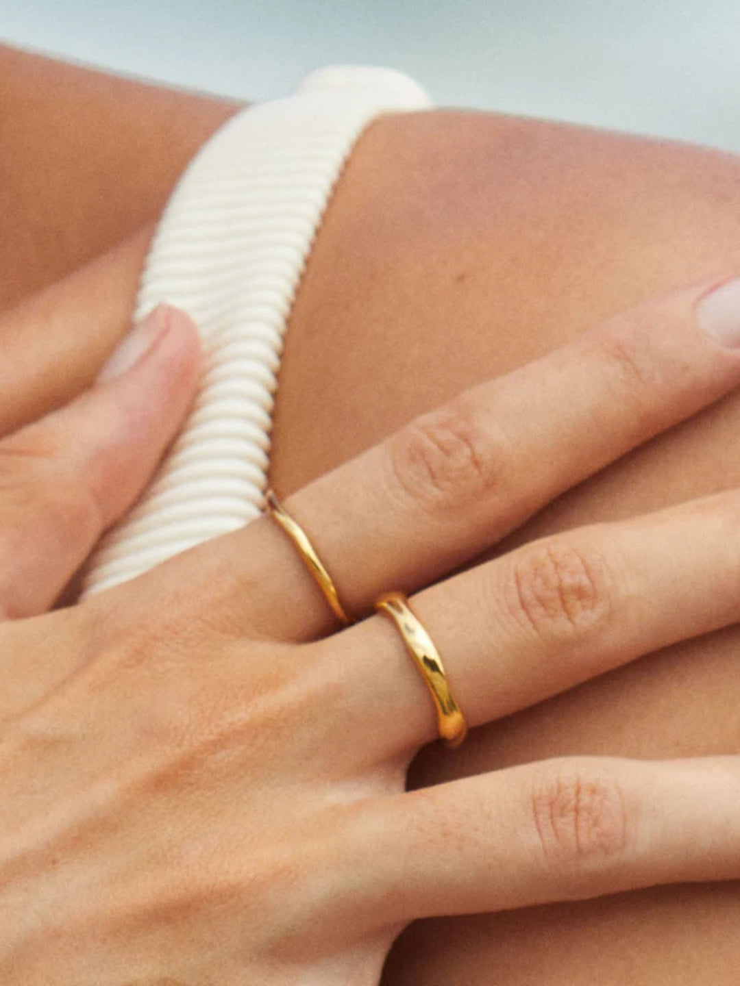 Par de anéis Gemini de Aço e Banho Ouro 14k