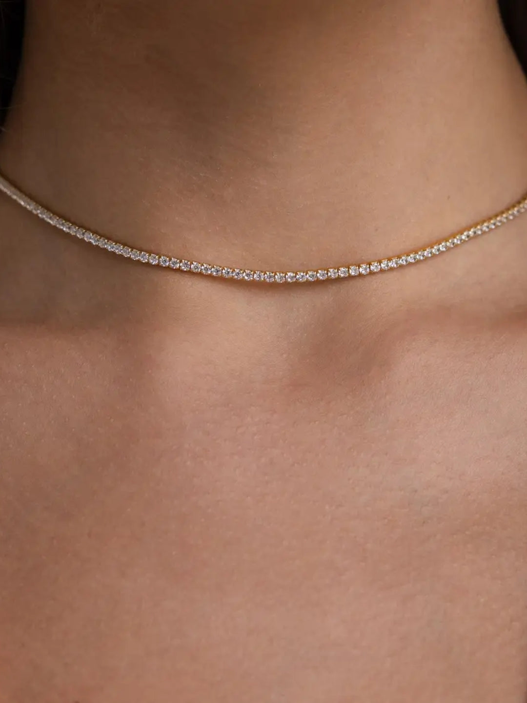 Choker Cravejada de Aço com Banho em Ouro 14k
