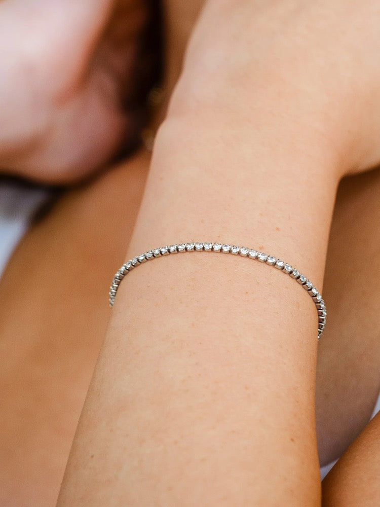Pulseira Cravejada de Aço