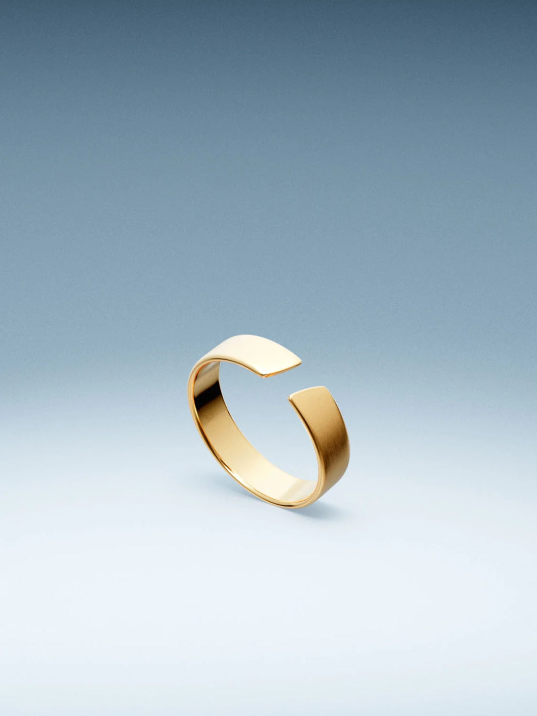 Anel Essential de Aço com Banho em Ouro 18k