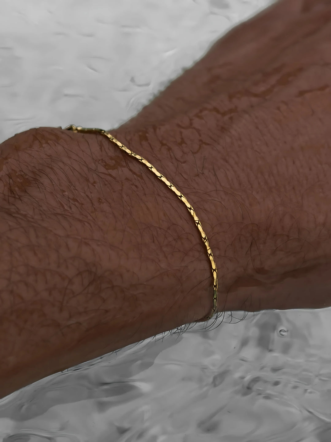 Pulseira Gentle de Aço com banho em Ouro 18k
